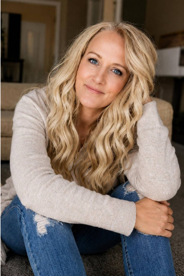 Rebecca Lozer — Oak & Co. REALTOR®